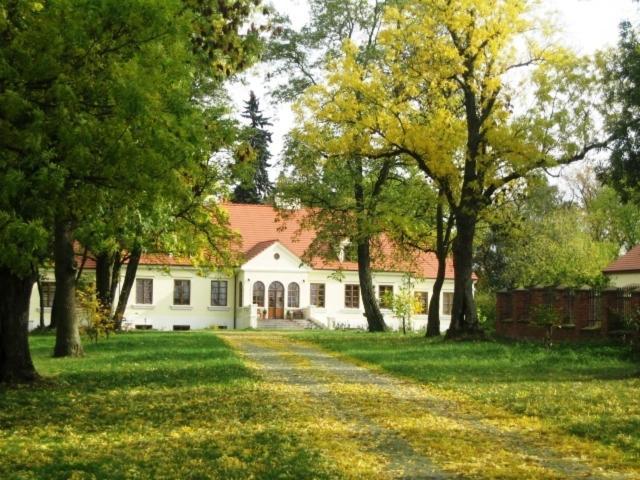 Gospodarstwo Agroturystyczne Dworek Janowicki Kazimierzewo Екстериор снимка
