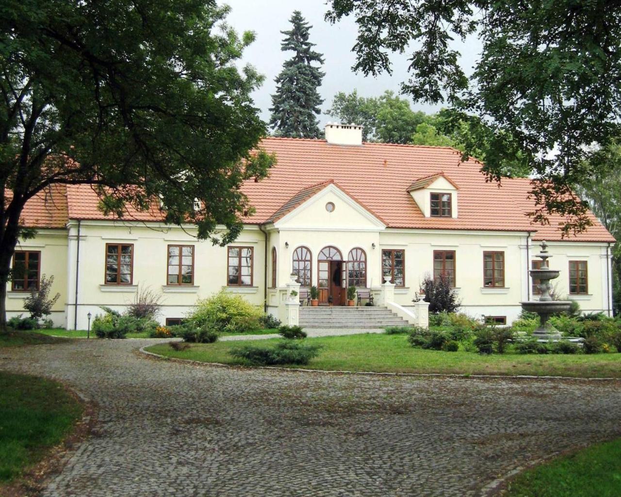 Gospodarstwo Agroturystyczne Dworek Janowicki Kazimierzewo Екстериор снимка